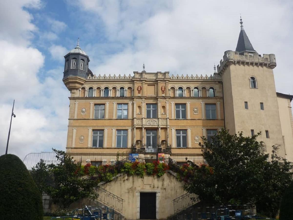 Apartamento Votre Cocon Parfait A 9 Min D'Eurexpo Et 14 Min Groupama Saint-Priest  Exterior foto
