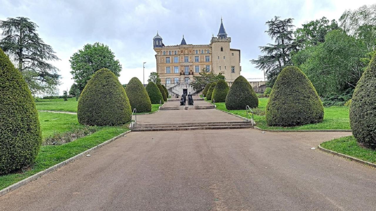 Apartamento Votre Cocon Parfait A 9 Min D'Eurexpo Et 14 Min Groupama Saint-Priest  Exterior foto