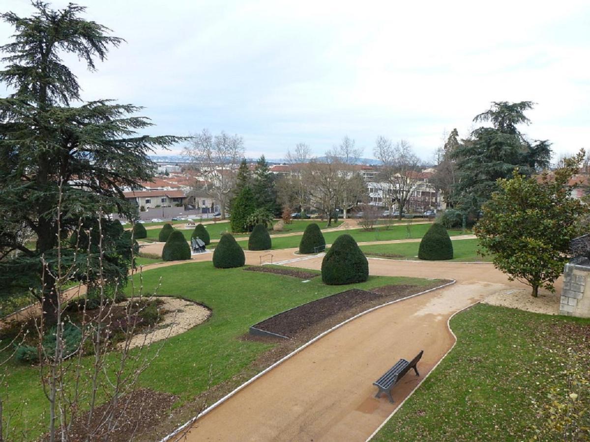 Apartamento Votre Cocon Parfait A 9 Min D'Eurexpo Et 14 Min Groupama Saint-Priest  Exterior foto