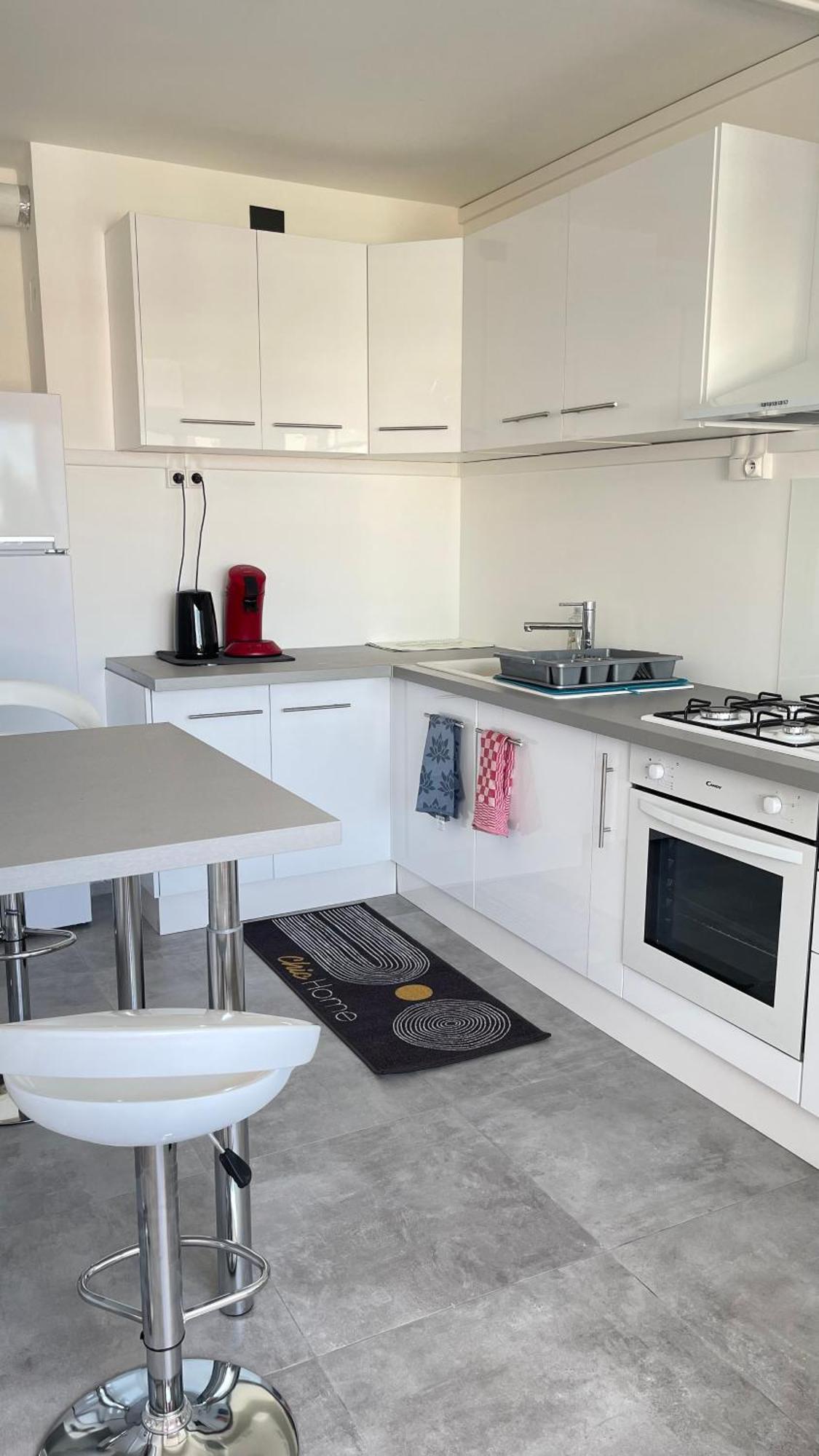 Apartamento Votre Cocon Parfait A 9 Min D'Eurexpo Et 14 Min Groupama Saint-Priest  Exterior foto