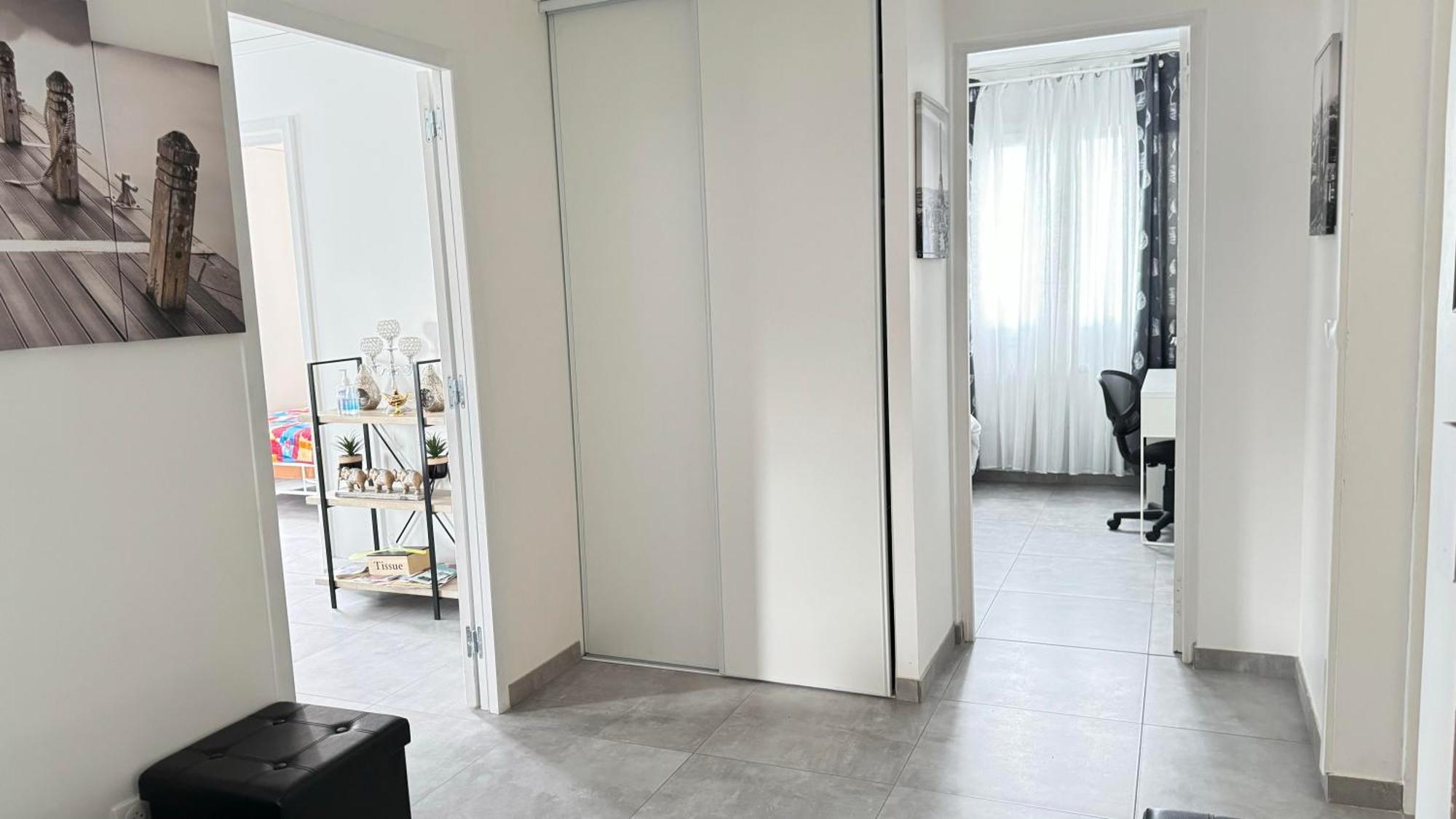 Apartamento Votre Cocon Parfait A 9 Min D'Eurexpo Et 14 Min Groupama Saint-Priest  Exterior foto